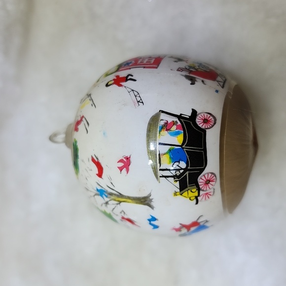 Vintage Christmas Ornament - Picture 3 of 10